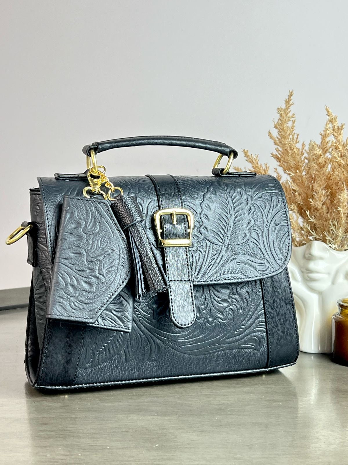 BOLSA DE CINTO ARTESANAL ABIGAIL NEGRO