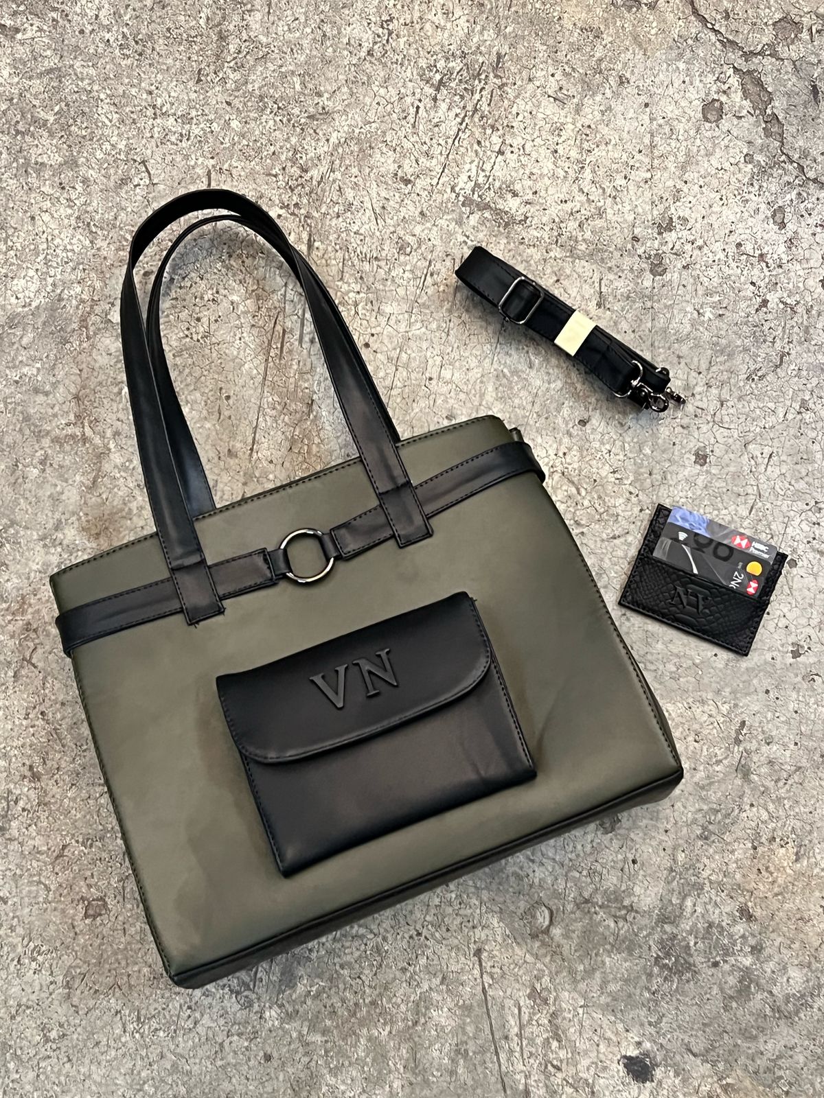 TOTE CARGO VERDE MILITAR/NEGRO