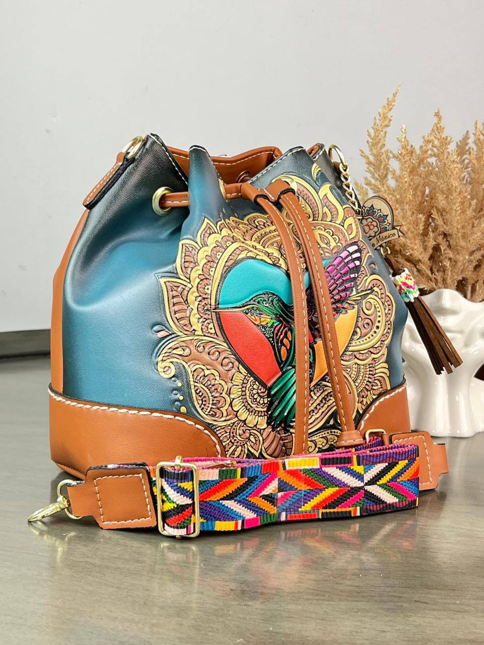 DB BUCKET COLIBRI AZUL