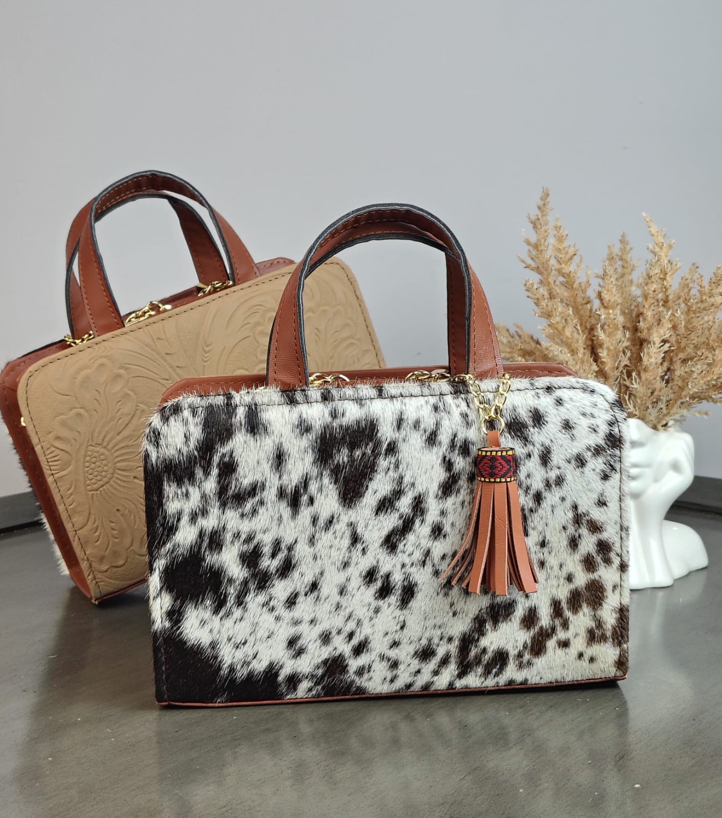 CROSSBODY DOBLE CARA PELO MOTEADO/PIEL GRABADA MAQUILLAJE