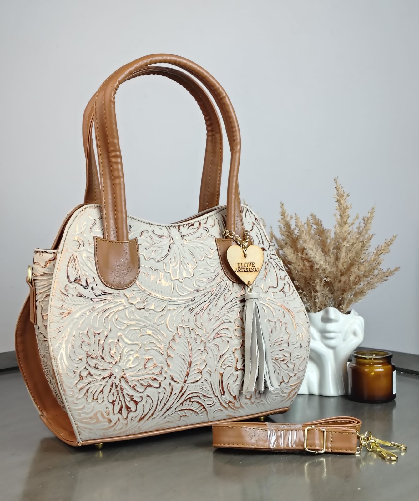 BOLSA HILDA PIEL DE FLORES VAINILLA-COBRE/CAMEL
