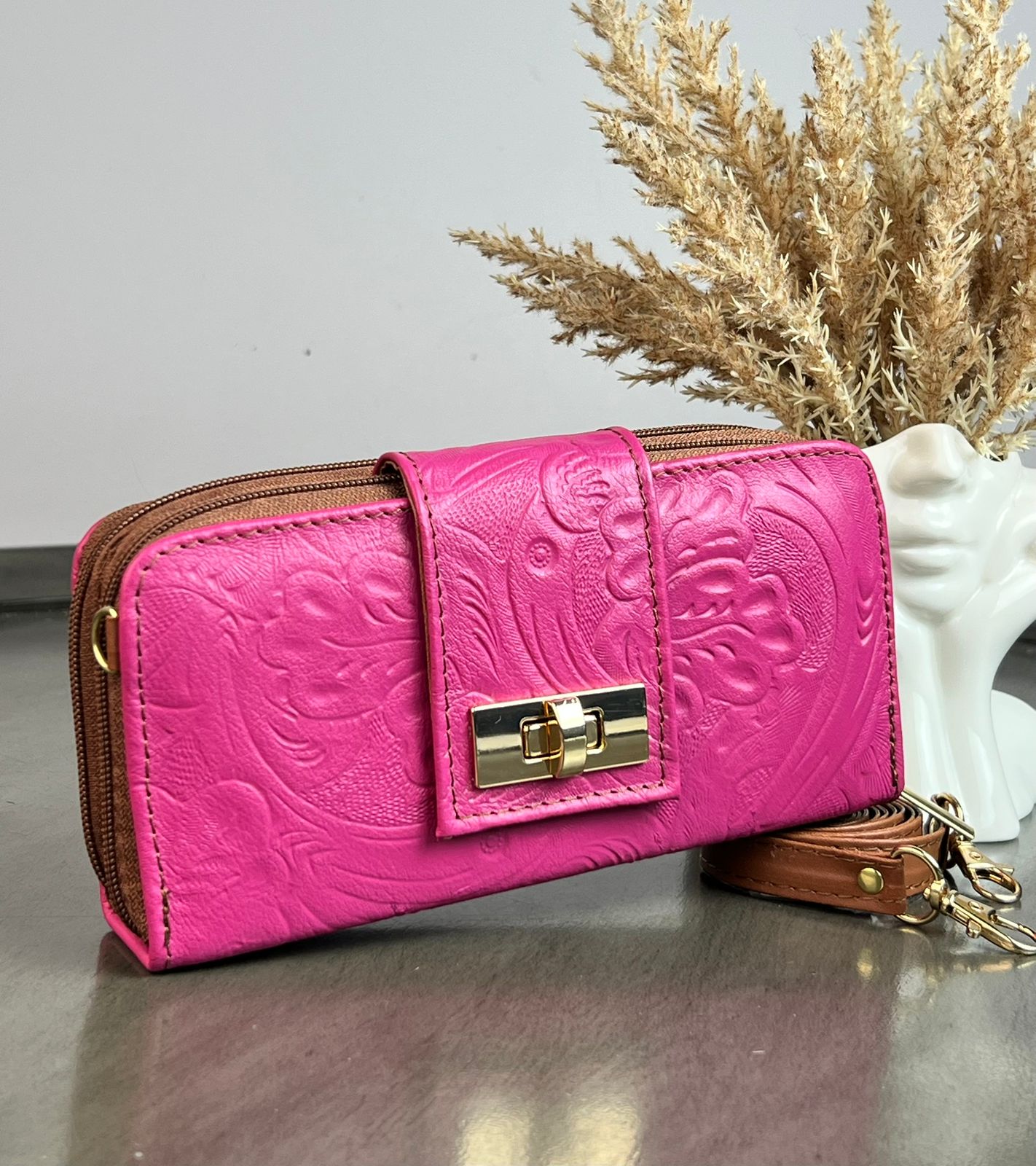 CARTERA PIEL BROCHE FIUSHA MATE