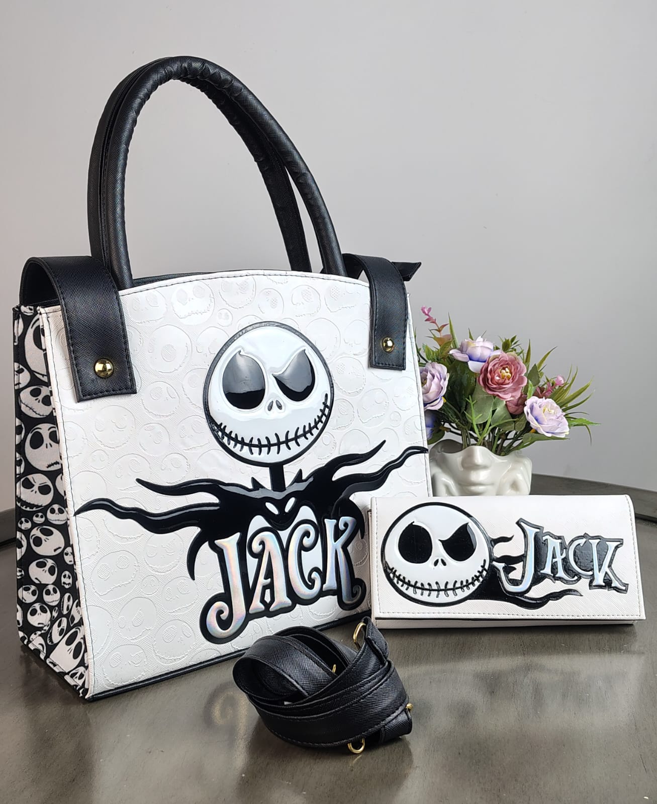 DUO BOLSO Y CARTERA PERSONAJE JACK BLANCO/NEGRO