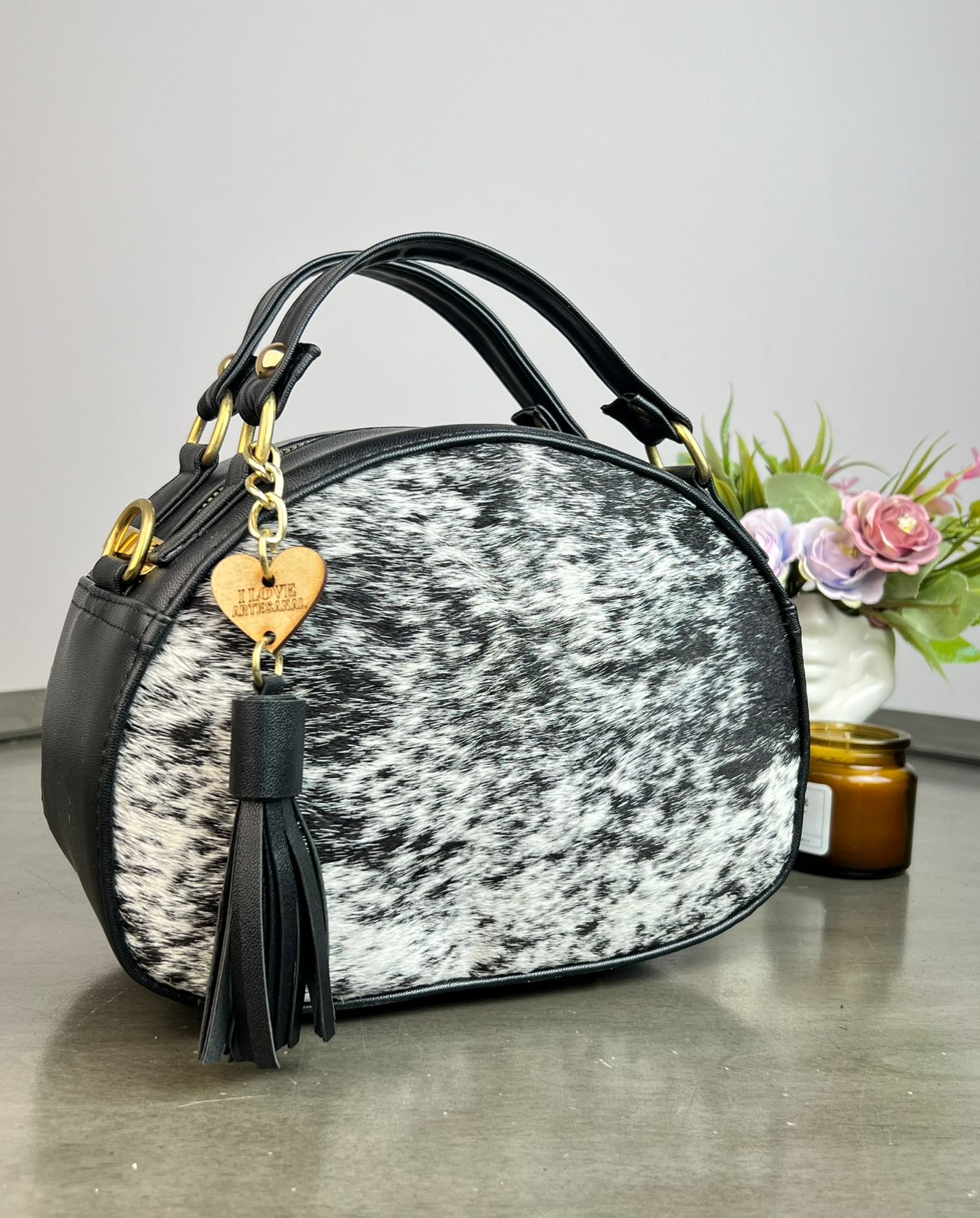 BOLSO MEDIO CIRCULO NEGRO PELO VARIABLE