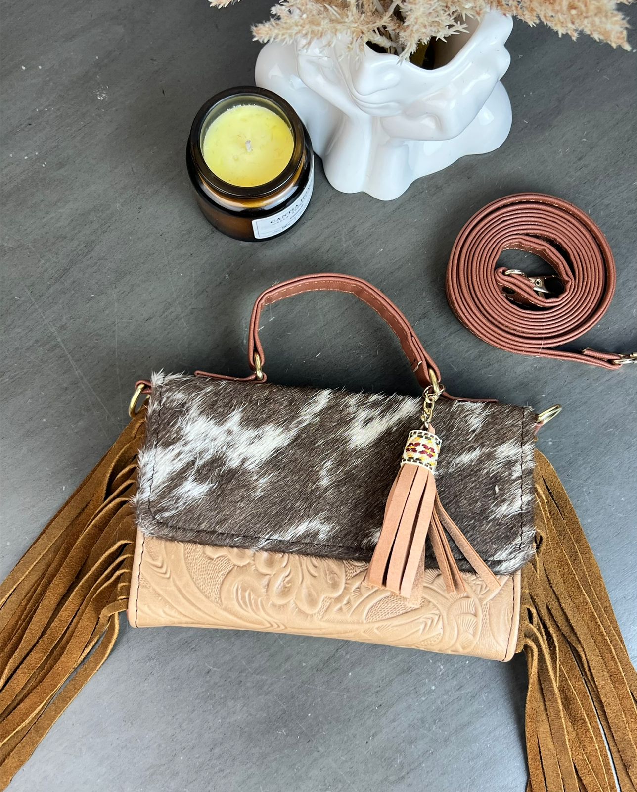 CROSSBODY DELIA PELO Y BARBAS MAQUILLAJE/PELO CAFÉ MOTEADO/BARBAS CAMEL