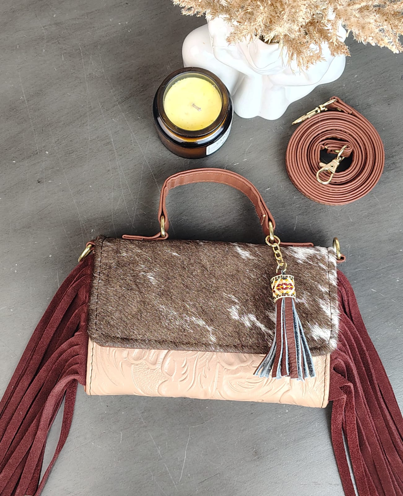 CROSSBODY DELIA PELO Y BARBAS MAQUILLAJE/PELO CAFÉ/BARBAS ROJIZO