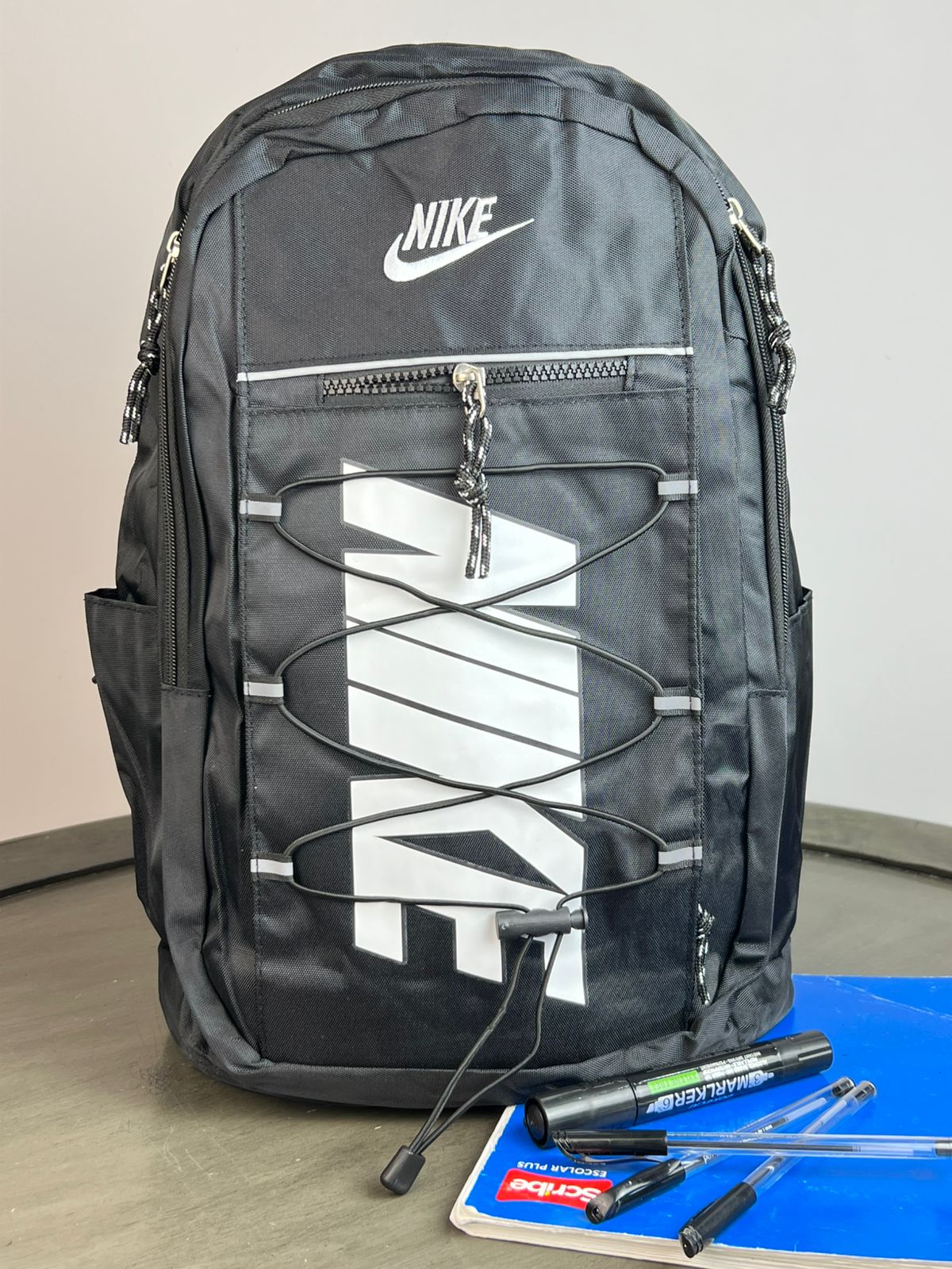 MOCHILA NIKE AGUJETA NVA NEGRO