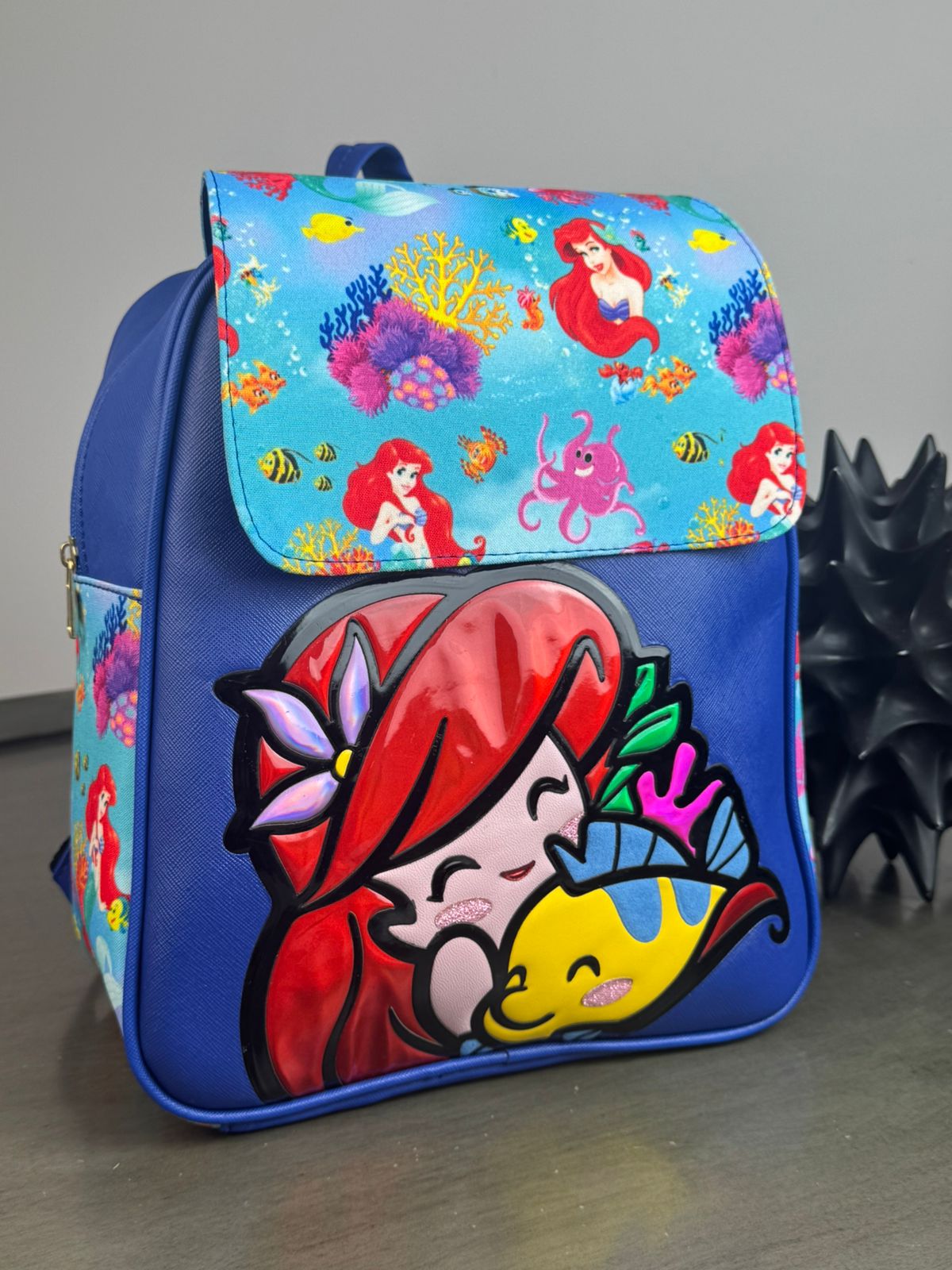 MOCHILA PERSONAJE SIRENITA AZUL REY