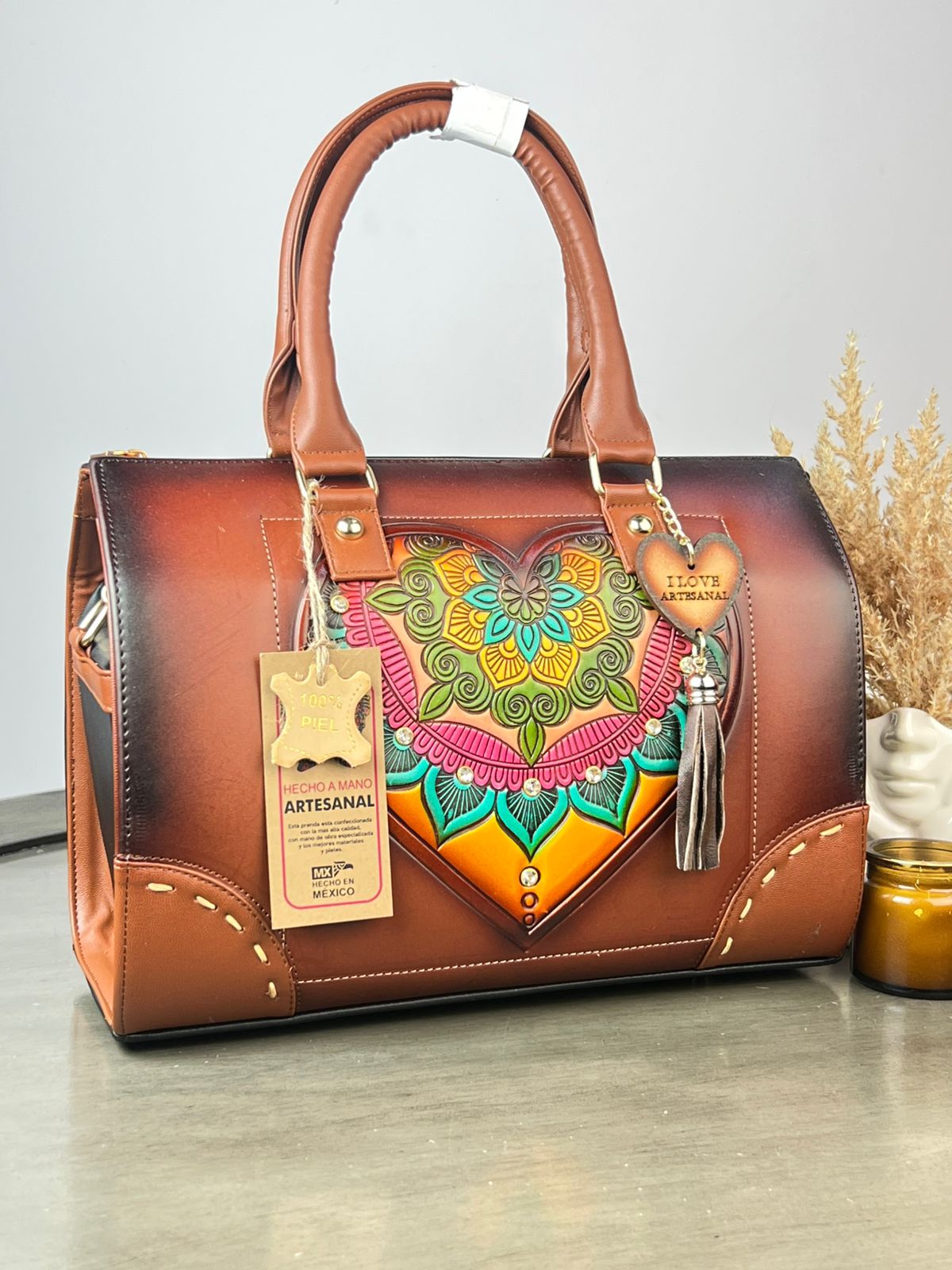 UB MOD ARTESANAL BAÚL CORAZON MARRON/COLORES
