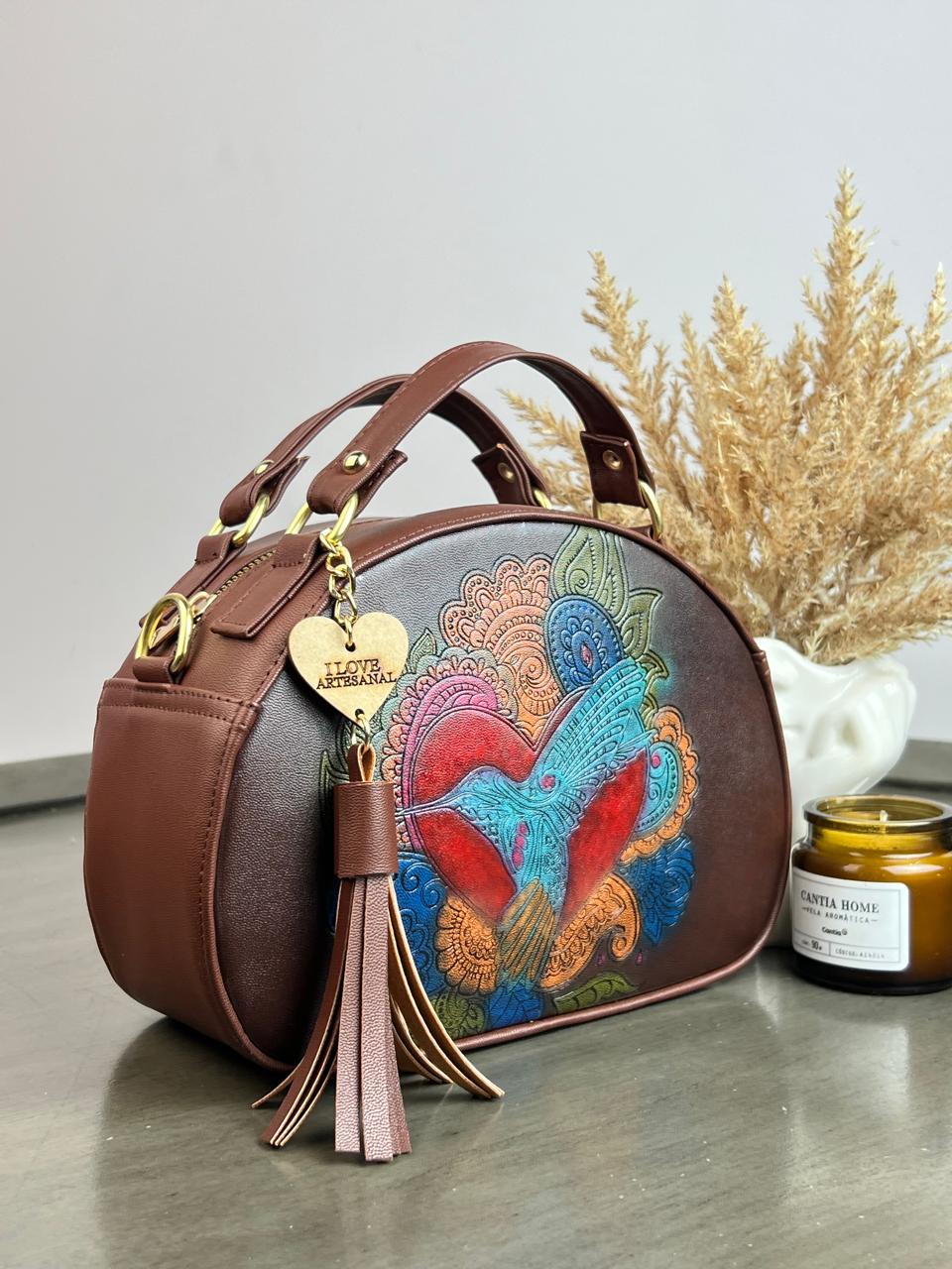 BOLSO MEDIO CIRCULO GRABADO COLIBRI COMINO/COLORES