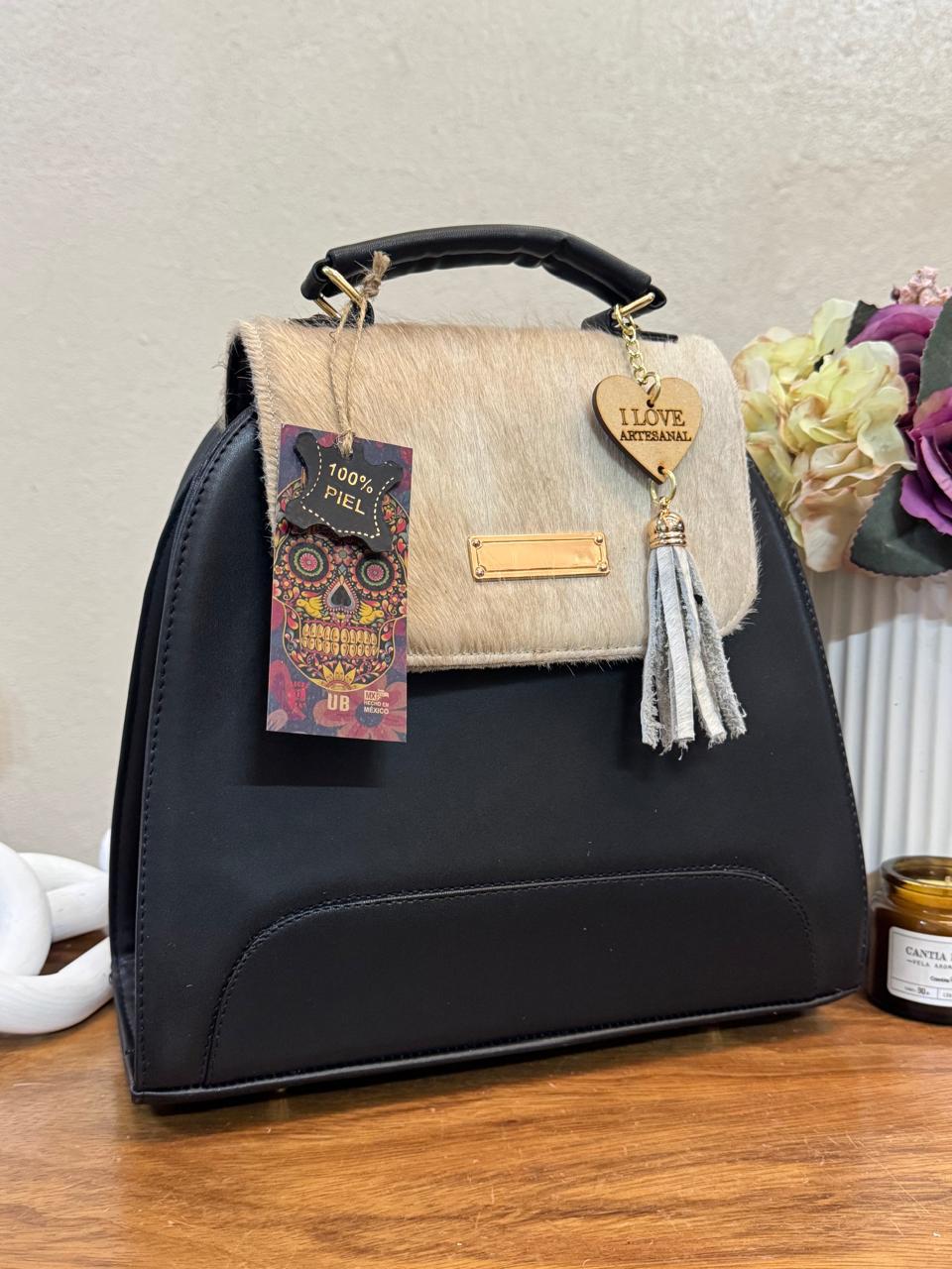 UB MOCHILA ARTESANAL MUSA PELO VARIOS NEGRO