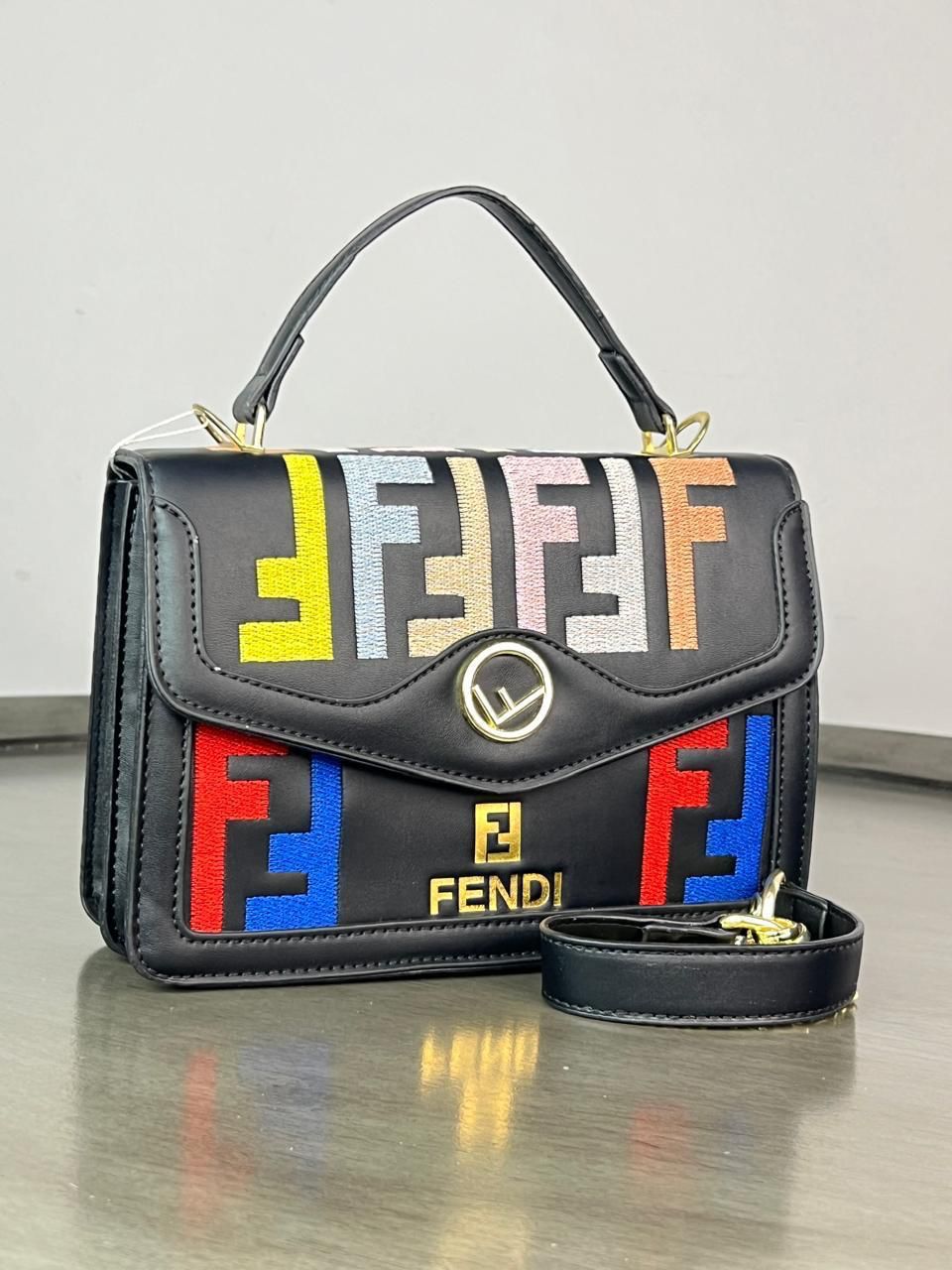 FENDI 001 NEGRO