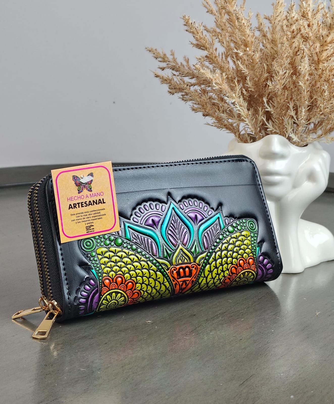 CARTERA ARTESANAL DOBLE CIERRE NEGRO MARIPOSA MANDALA COLORES