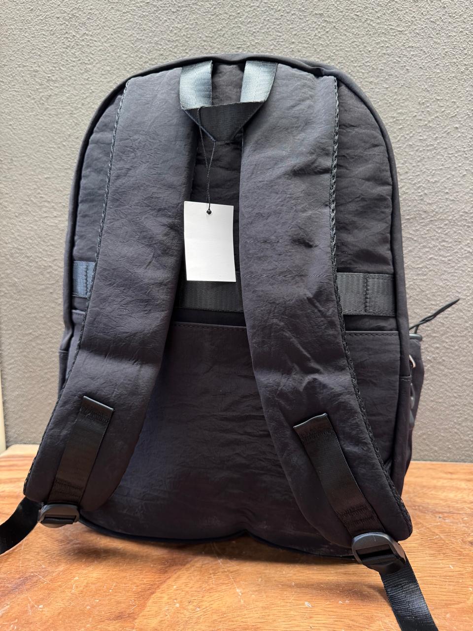 MOCHILA FAVOUR NEGRO