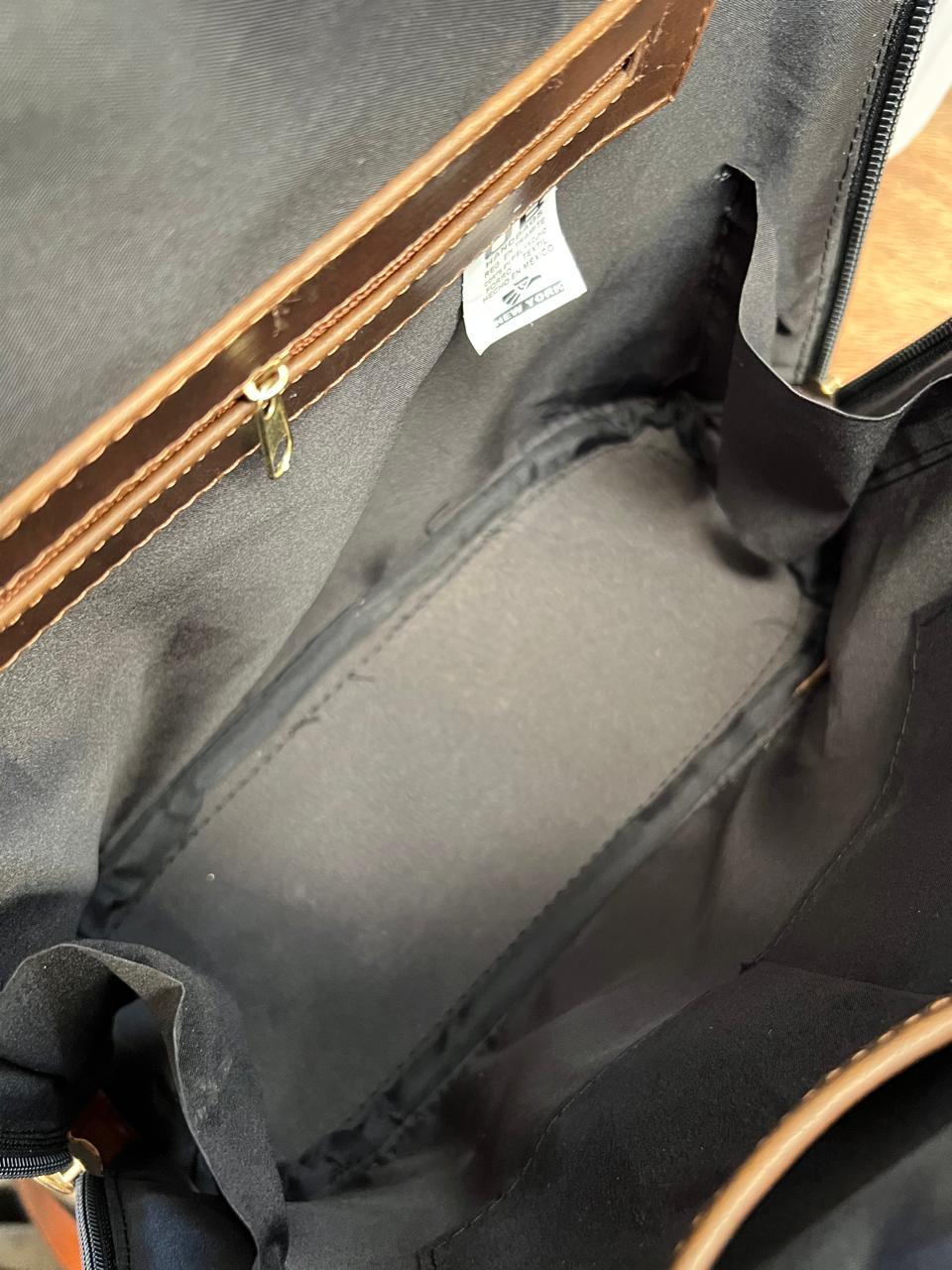 UB MOD ARTESANAL MOCHILA ANDY TAPA MARIPOSA NEGRO