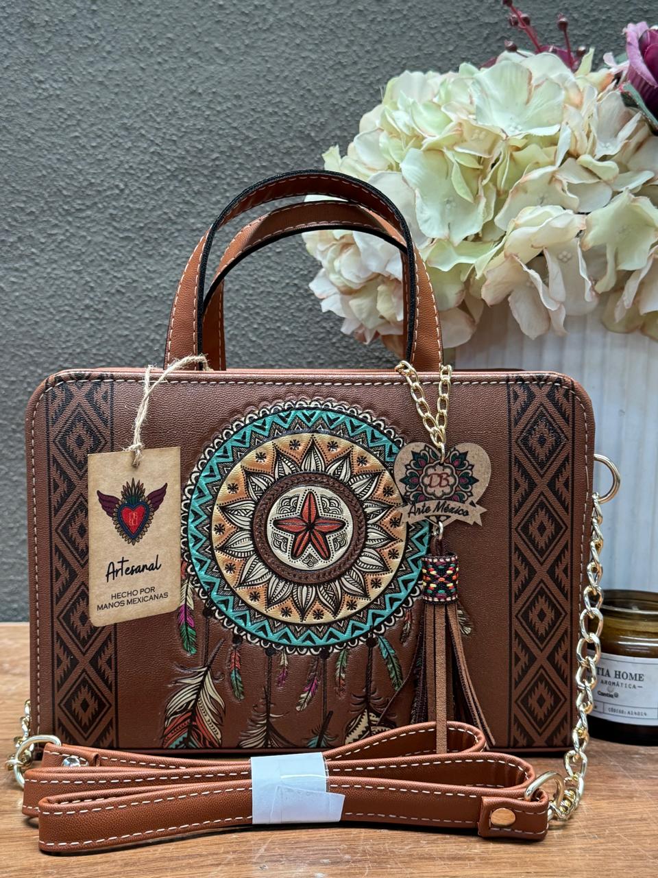 DB CROSSBODY ATRAPASUEÑOS CAMEL