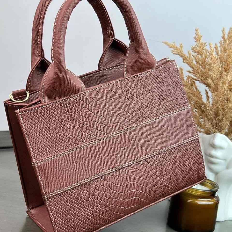 TOTE CLASICA MINI COÑAC
