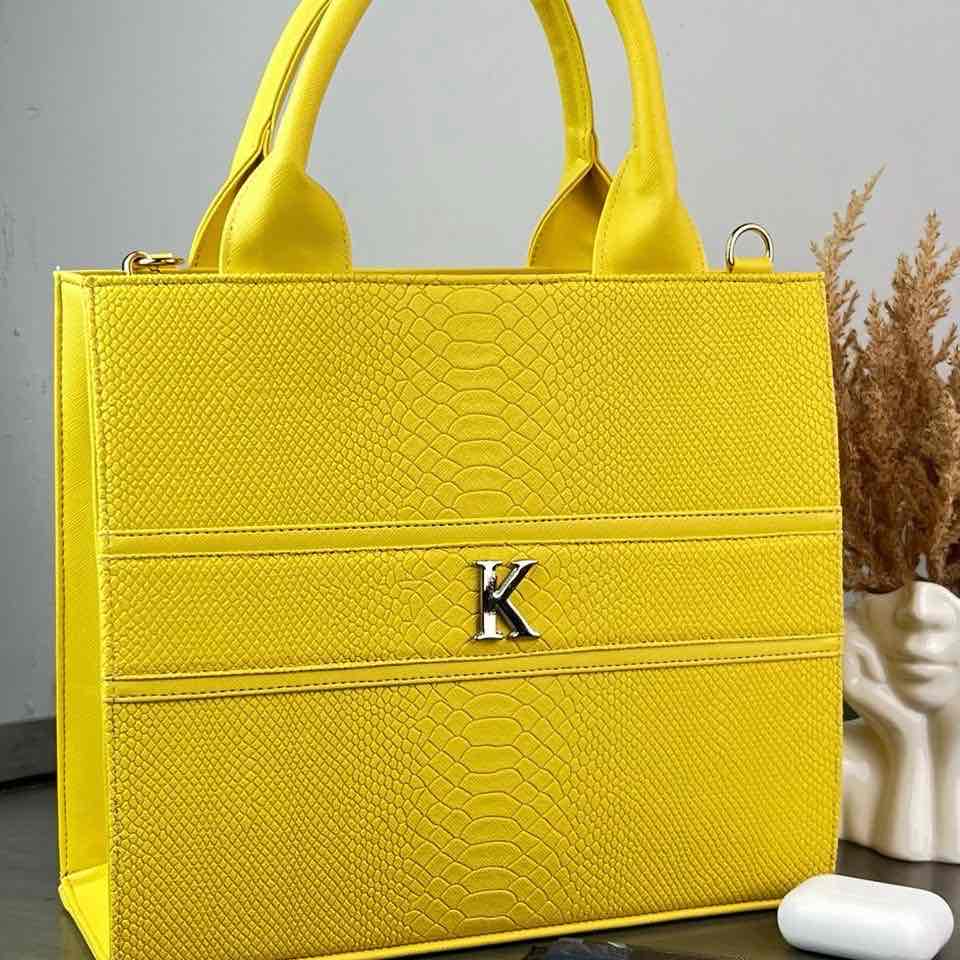 TOTE CLASICA MEDIANA AMARILLO