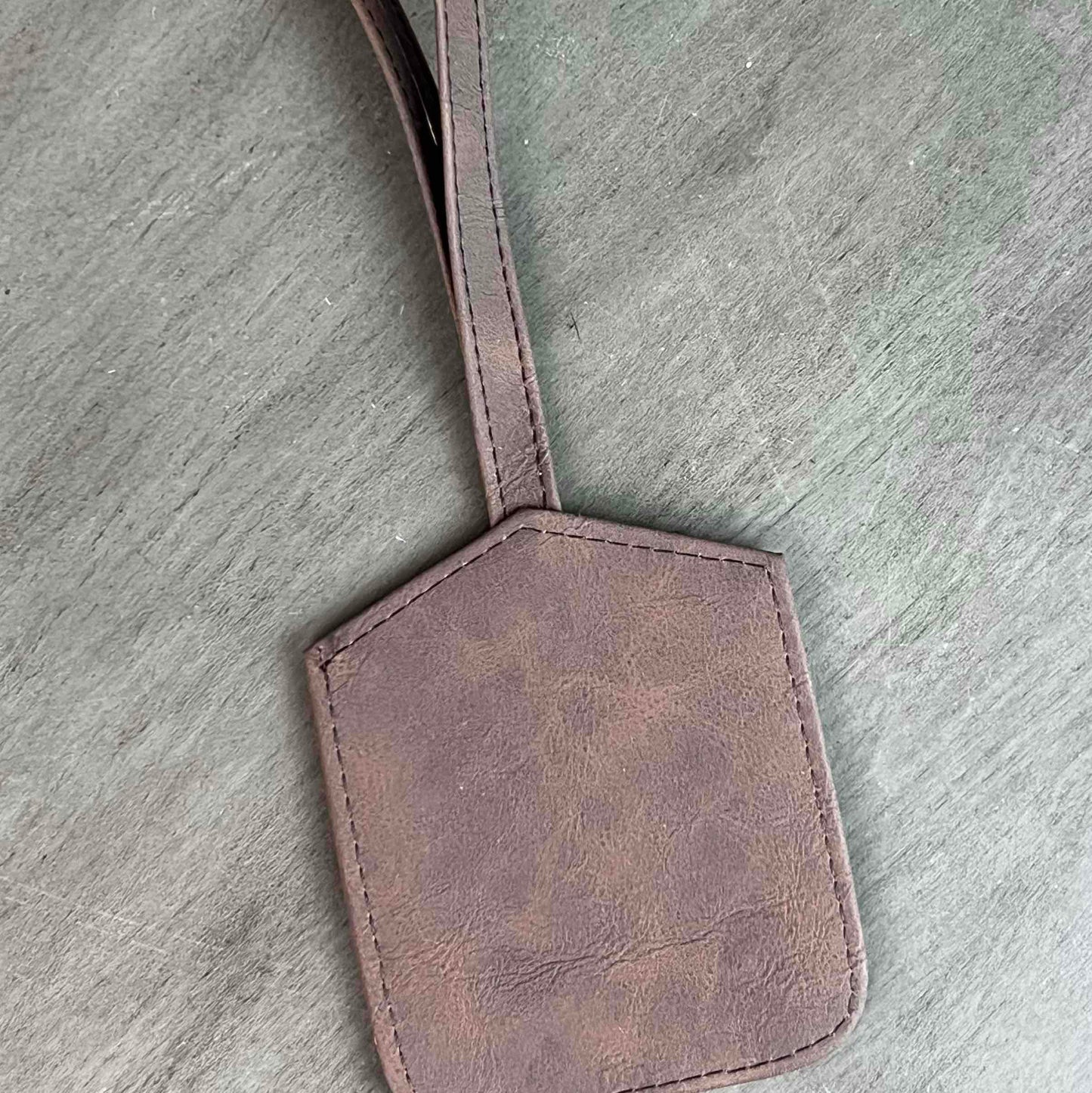 TAG PARA MALETA CHOCOLATE