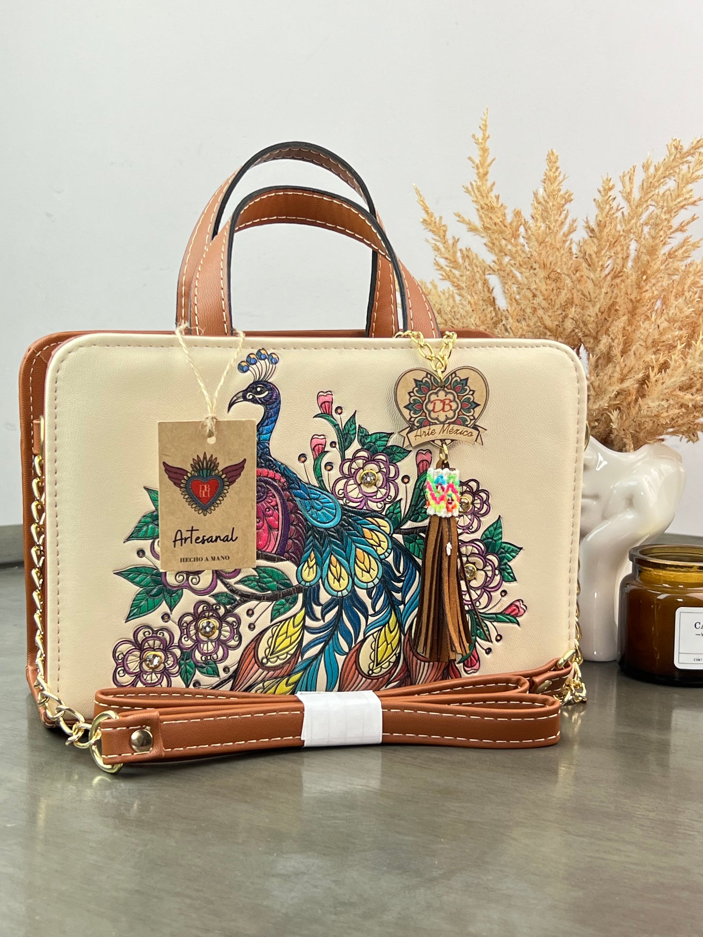 DB CROSSBODY PAVORREAL HUESO