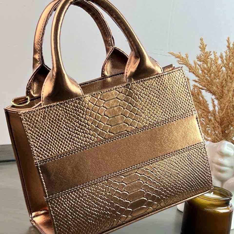TOTE CLASICA MINI COBRE METÁLICO