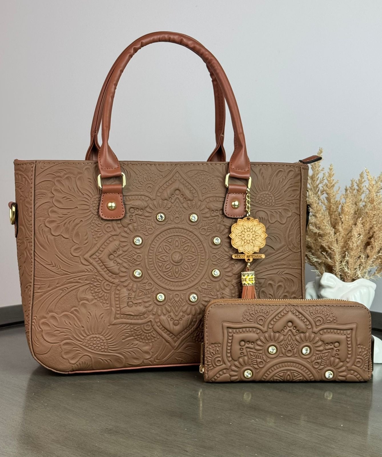 DUO MANDALA PIEL GRASO CON CARTERA CAFE