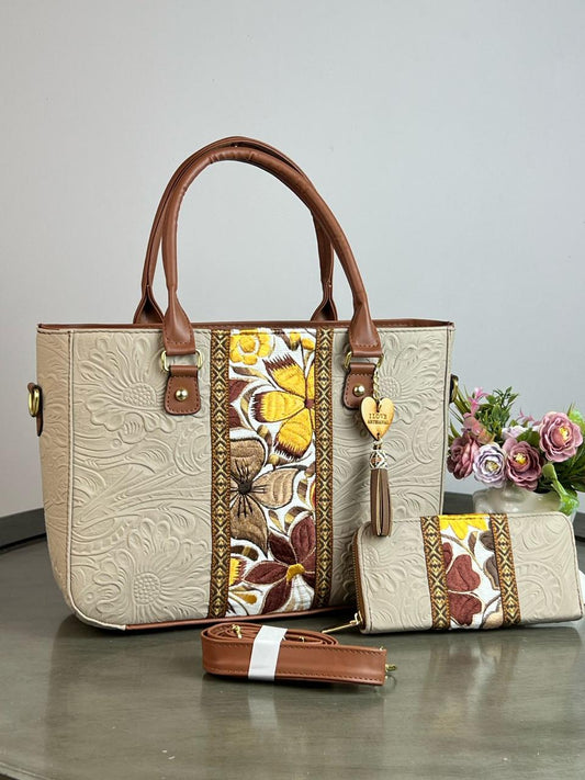 DUO FRANJA BORDADO Y PIEL GRASO CON CARTERA MAQUILLAJE