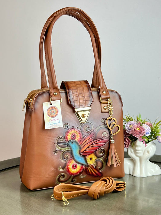 MOD. DOMDAR EVE CAMEL COLIBRI
