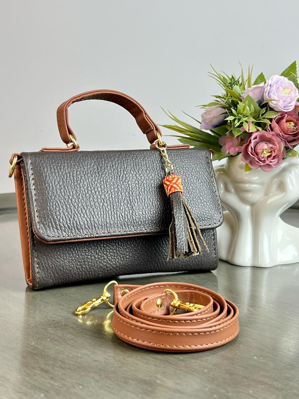 CROSSBODY DELIA CHOCOLATE TEXTURA