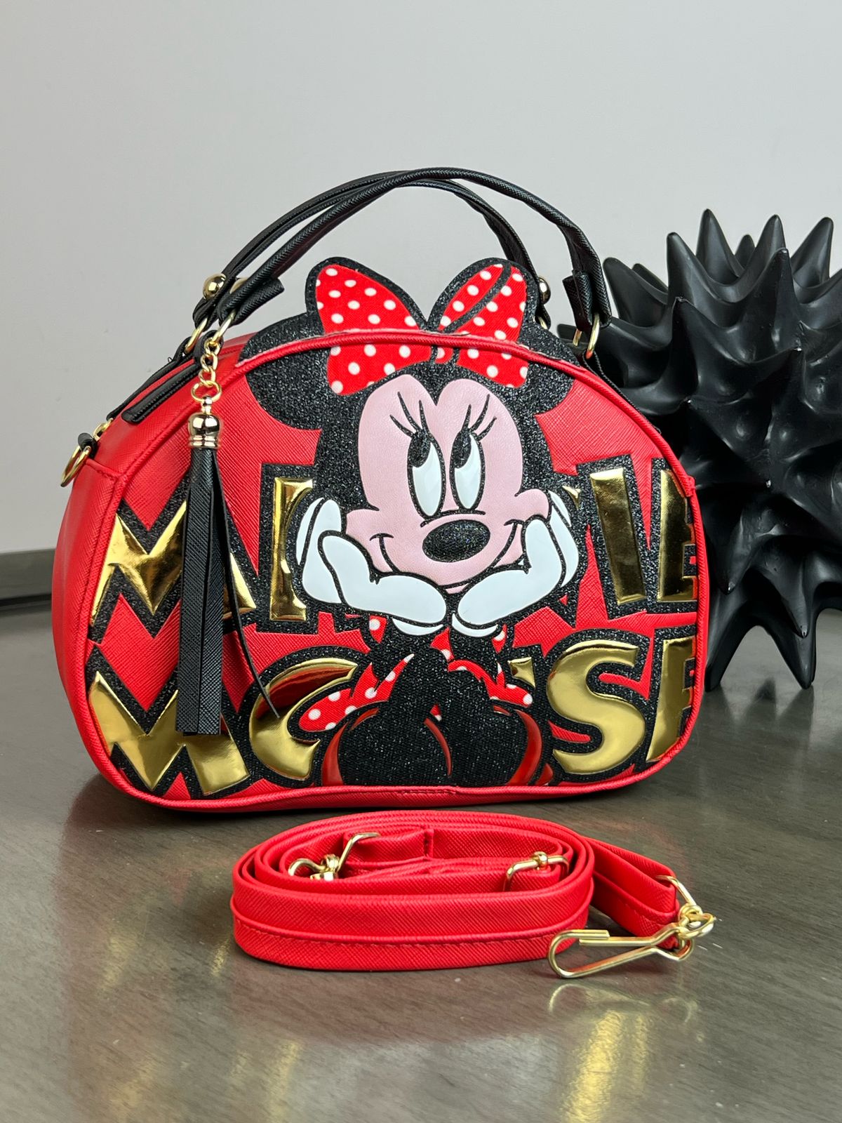 MALETITA PERSONAJE MINNIE ROJO LETRAS DORADO