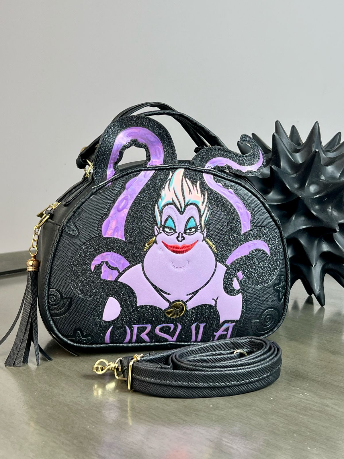 MALETITA PERSONAJE URSULA NEGRO