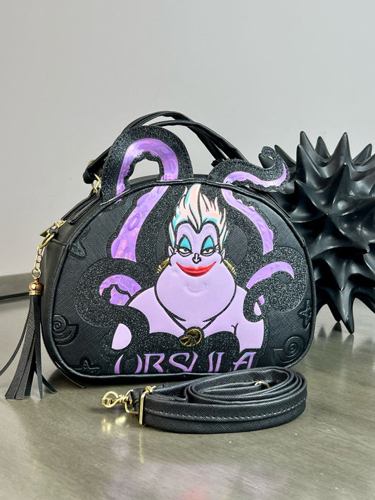 MALETITA PERSONAJE URSULA NEGRO