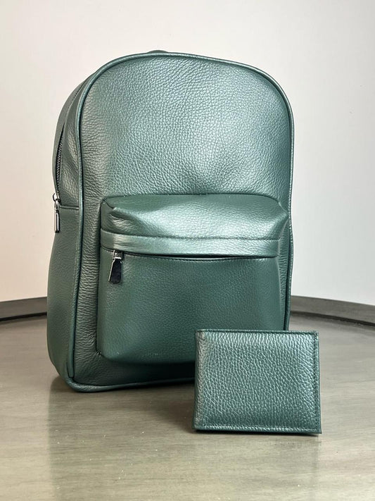 MOCHILA DE PIEL COLOR VERDE