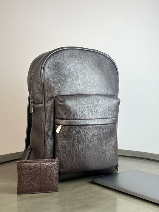 MOCHILA DE PIEL GRANDE COLOR CHOCOLATE OBSCURO