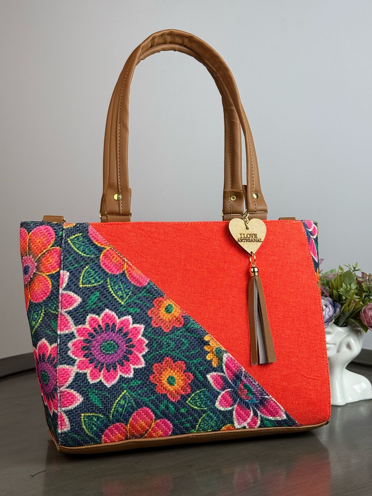YUTE MODELO DIAGONAL NARANJA/FLORES