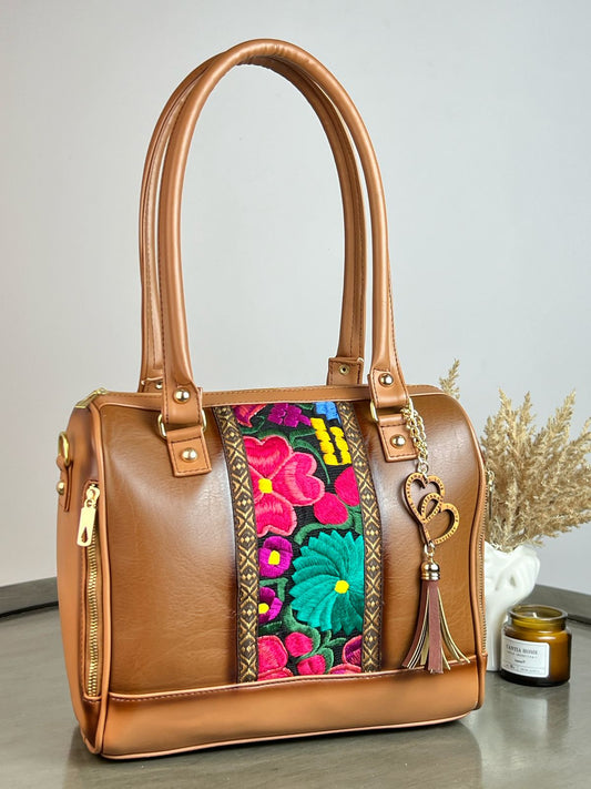 MOD. DOMDAR MIREYA CAMEL FRANJA BORDADA COLORES