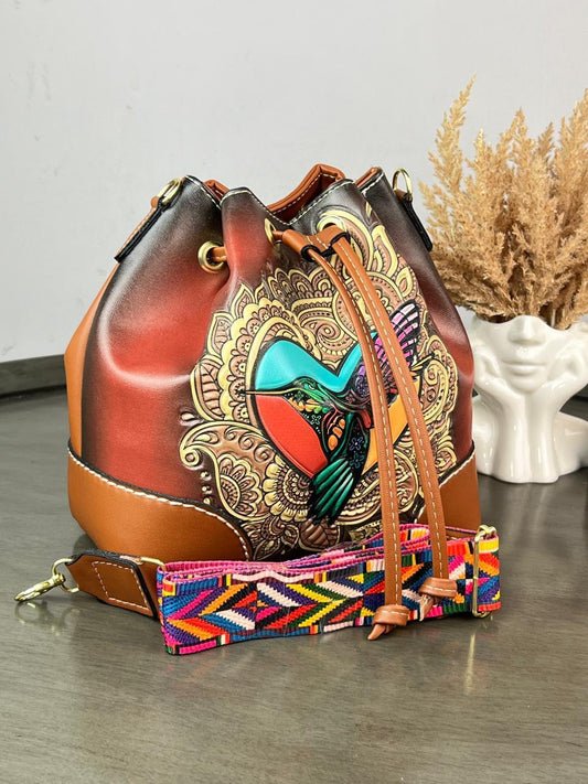 DB BUCKET COLIBRI MARRÓN