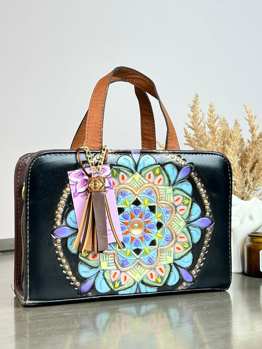 MAOMA CROSSBODY MANDALA NEGRO/TONOS AZULES