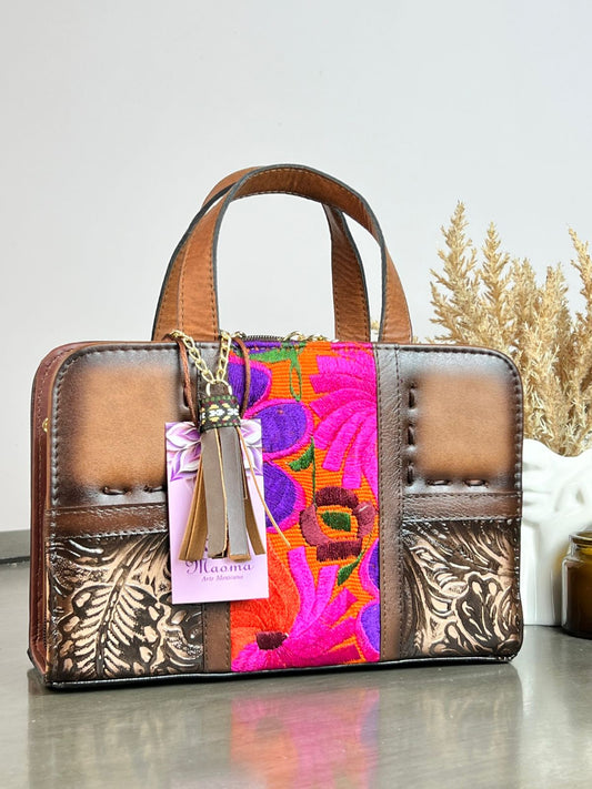 MAOMA CROSSBODY BORDADO MARRÓN FONDO NARANJA