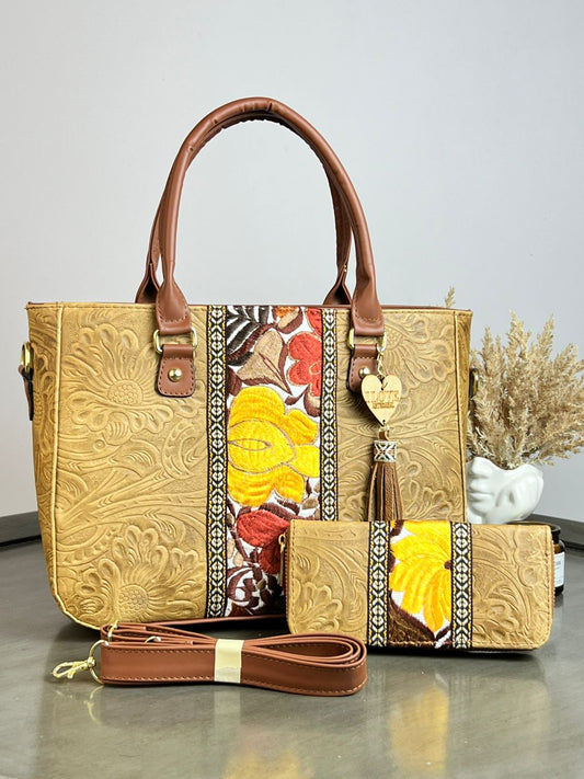 DUO FRANJA BORDADO Y PIEL GRASO CON CARTERA AVELLANA/FONDO BLANCO