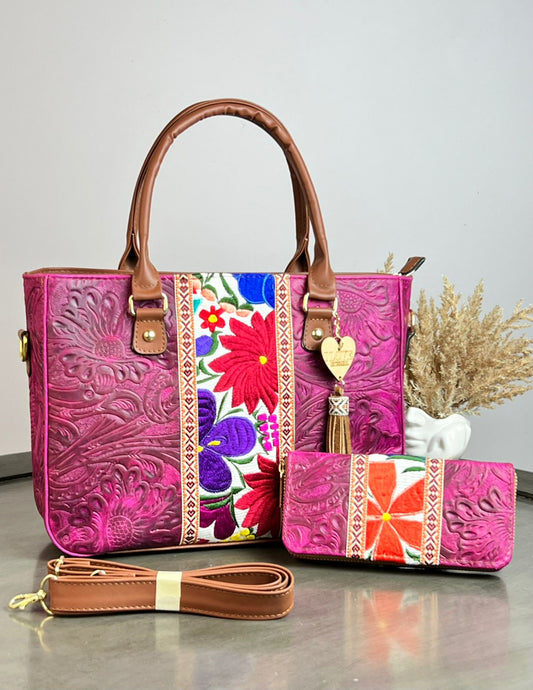 DUO FRANJA BORDADO Y PIEL GRASO CON CARTERA BUGAMBILIA/FONDO BLANCO
