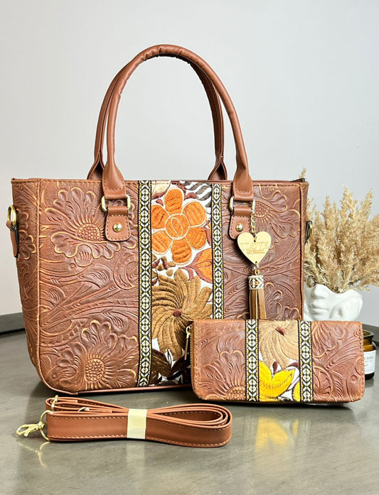 DUO FRANJA BORDADO Y PIEL GRASO CON CARTERA MIEL/FONDO BLANCO