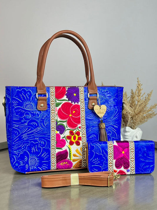 DUO FRANJA BORDADO Y PIEL GRASO CON CARTERA COBALTO/FONDO BLANCO