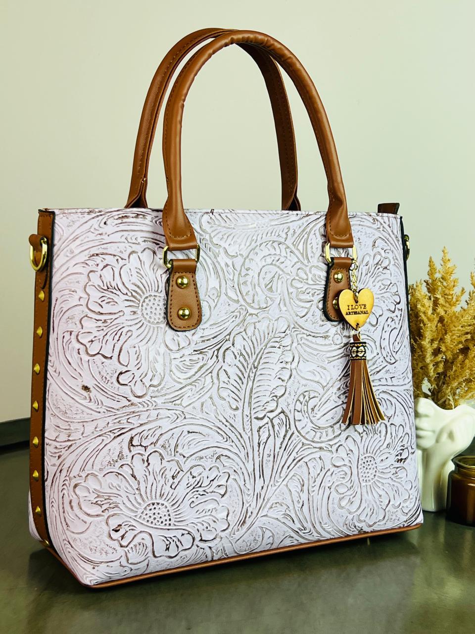 MONTECARLO CINCELADA LILA PASTEL