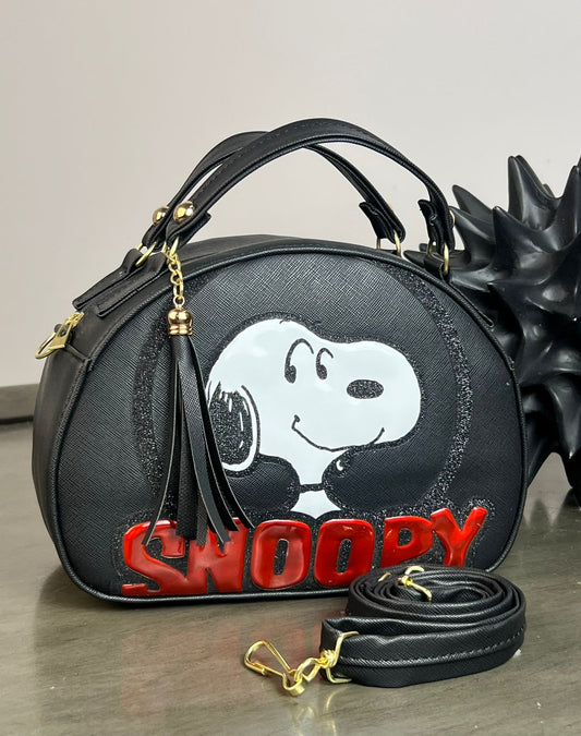 MALETITA PERSONAJE SNOOPY NEGRO LETRAS ROJO