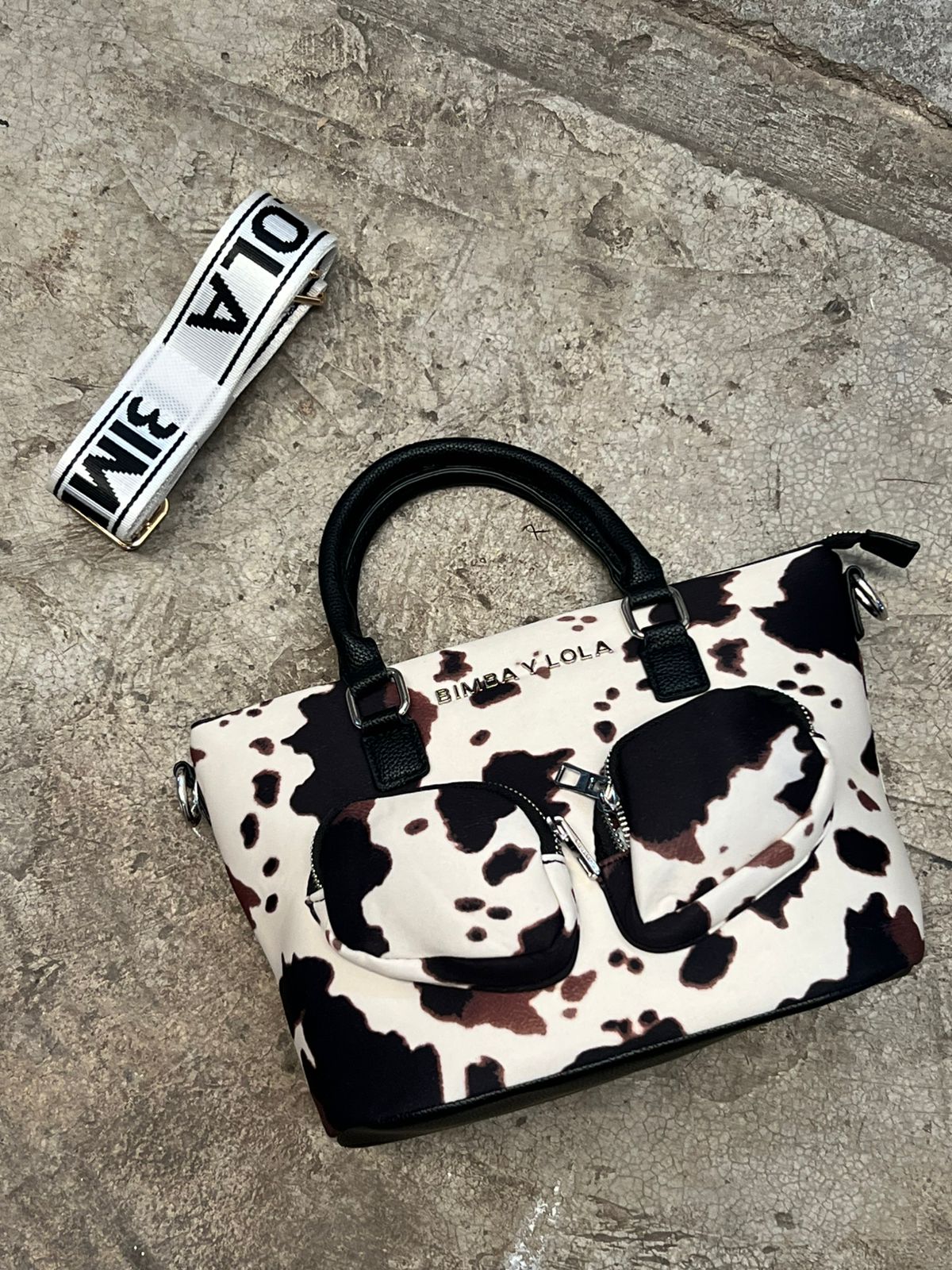 BIMBA Y LOLA BOLSO DE MANO ESTAMPADO VACA HUESO/CAFÉ