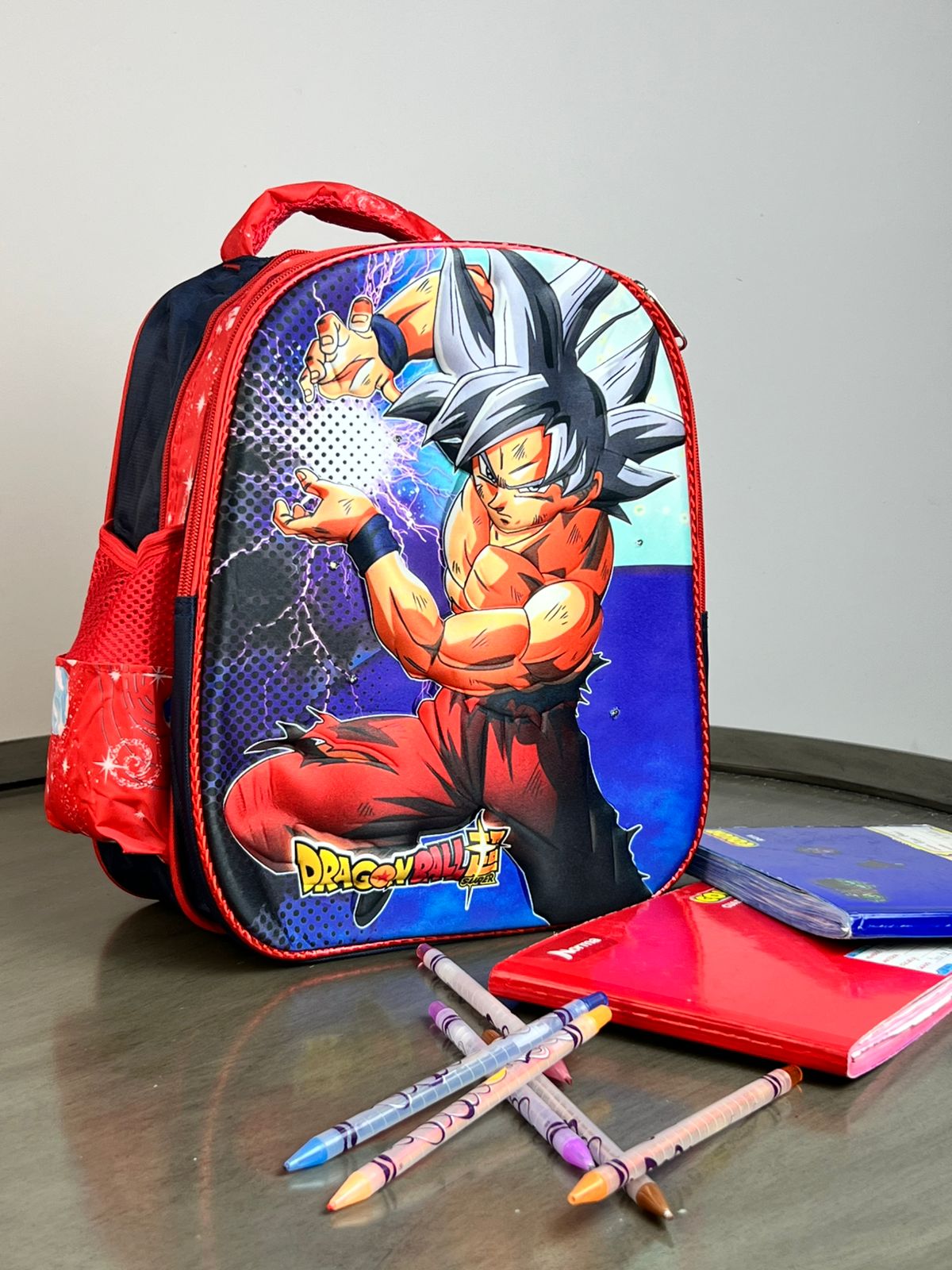 MOCHILA KINDER PERSONAJES 3D GOKU