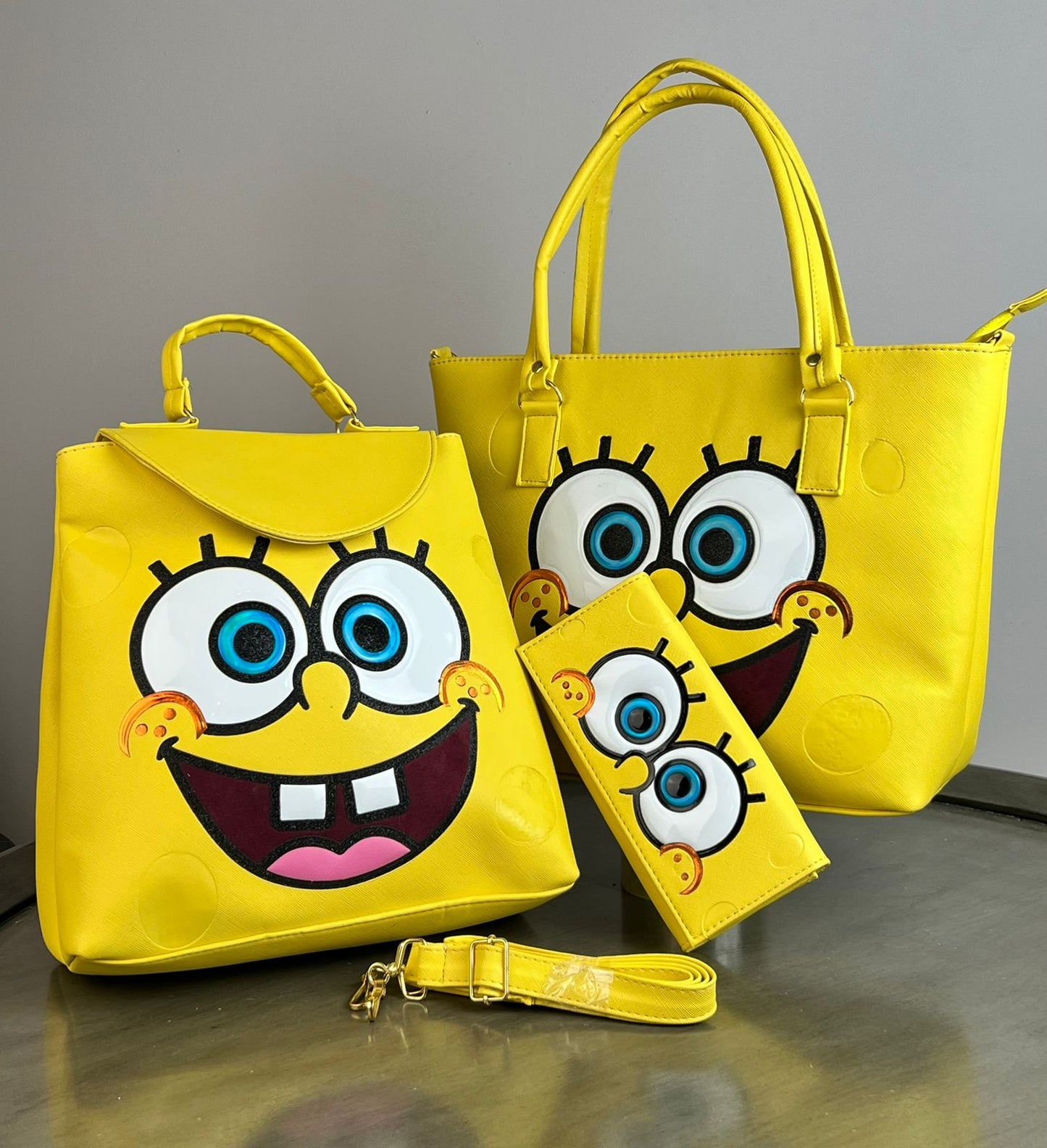 COMBO PERSONAJES BOB ESPONJA AMARILLO