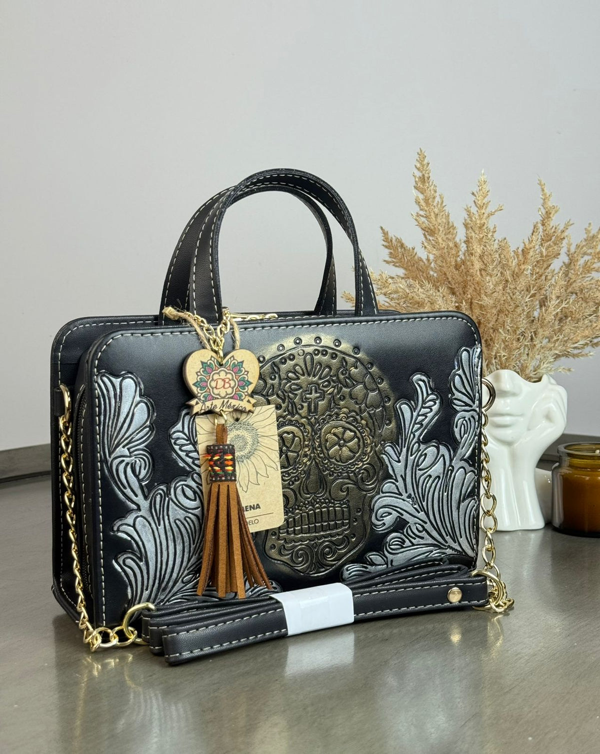 DB CROSSBODY CALAVERA NEGRO/DORADO Y PLATA