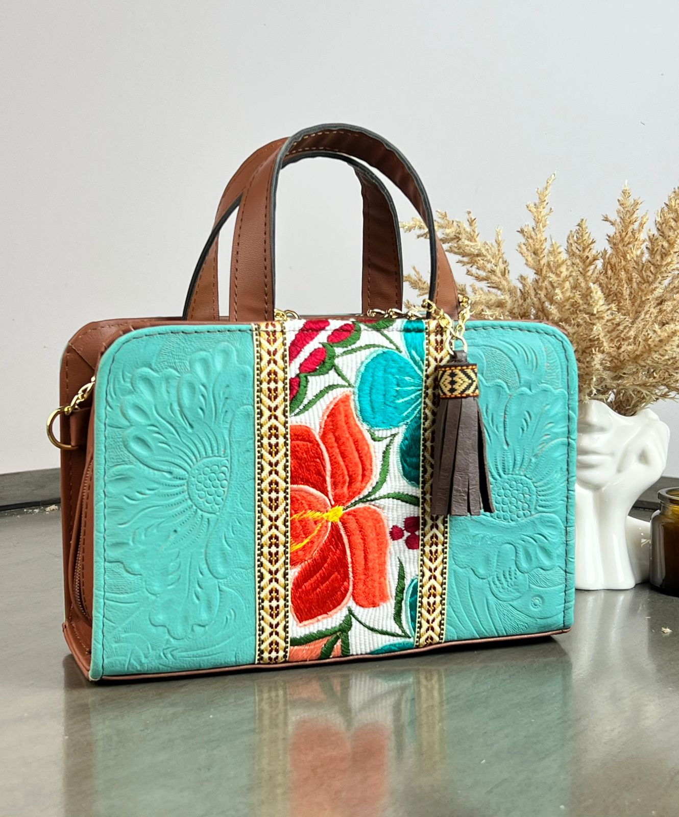CROSSBODY DOBLE CARA FLORES FRANJA BORDADO F BLANCO/JADE